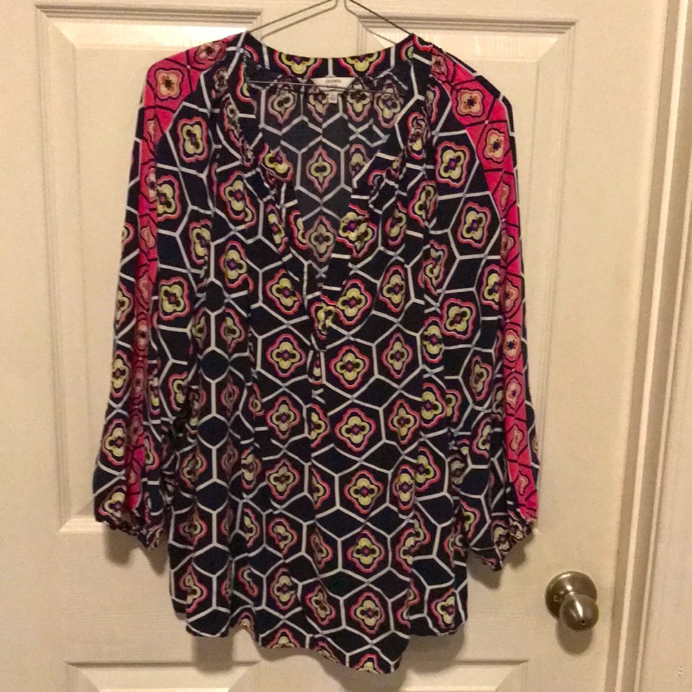 Tops Tops - Picture 1 of 8